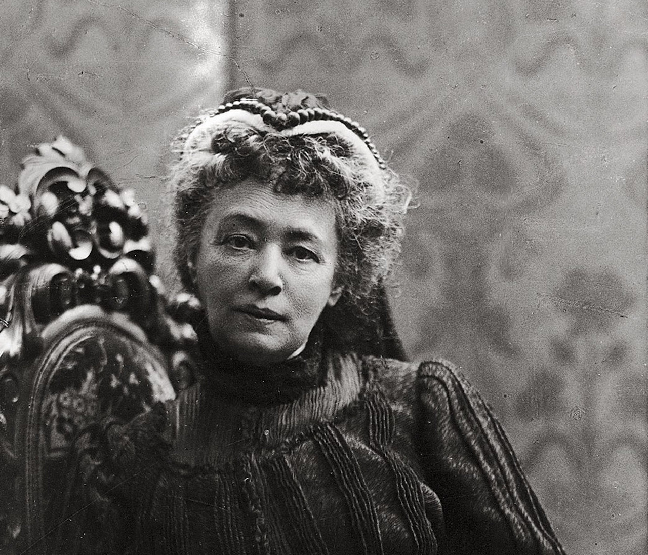 Die Schriftstellerin Bertha von Suttner erhielt 1905 als erste Frau den Friedensnobelpreis.
